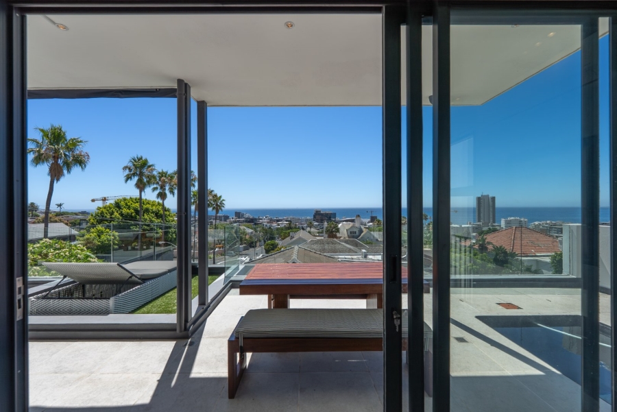 To Let 4 Bedroom Property for Rent in Fresnaye Western Cape